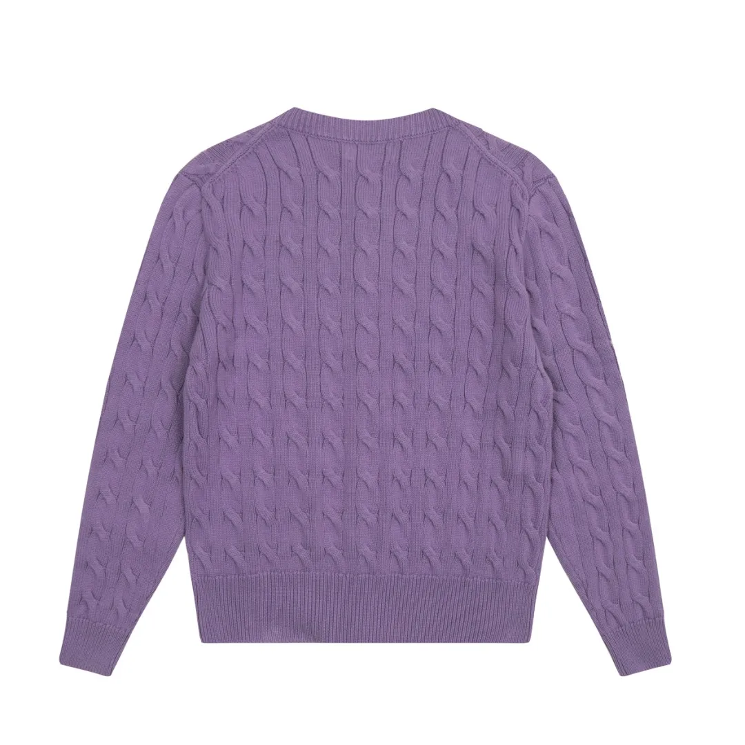 🅿️230 "Top quality" Style number: DS006# [Ralph Lauren round neck solid color pony embroidered logo twist knitted cardigan] ✅Ralph Lauren classic basic versatile knitted cardigan jacket for all seasons ✅Main supplier platform live broadcast Wholesale entity Replacement if out of stock No removal from shelves ✅ZP quality 1:1 version Scan code to enter the GF website Counter quality ✅Detailed quality The only one in Guangzhou Imported quality cotton yarn Focusing on high-end, cost-effective, and good quality. Needless to say, the version is restored to the original version. The maximum size can be worn up to 160 pounds. Loose, comfortable and stress-free. ✅The upper body is simple and easy to match. A must-have for goddess ootd. Good-looking clothes are never picky. A must-have in the goddess’ wardrobe. Size: S-XL. Color: Black, navy, off-white, gray, light blue, light pink, colorful blue, khaki, bright yellow, purple, Chinese red, turquoise green.